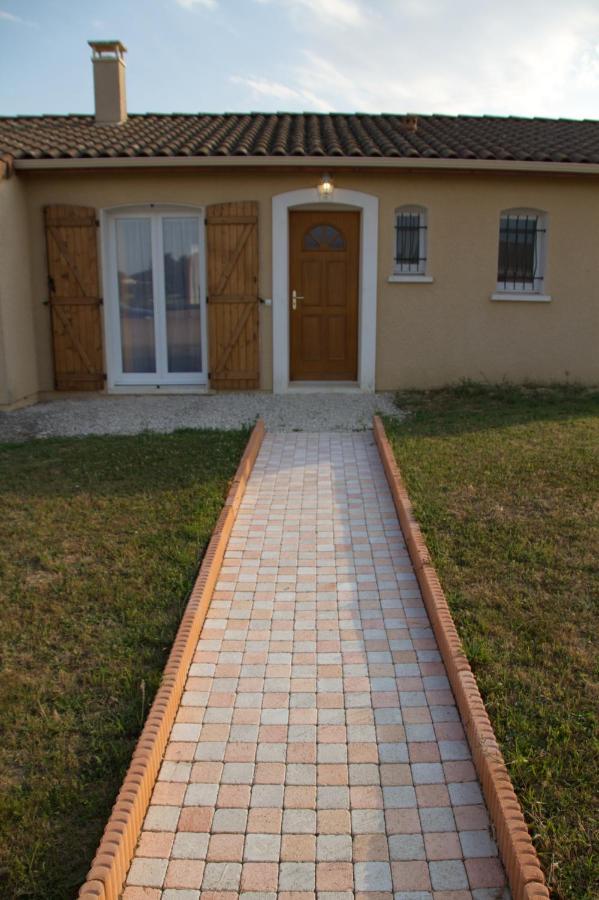 Les Lauriers De Lomagne Villa Lavit Bagian luar foto